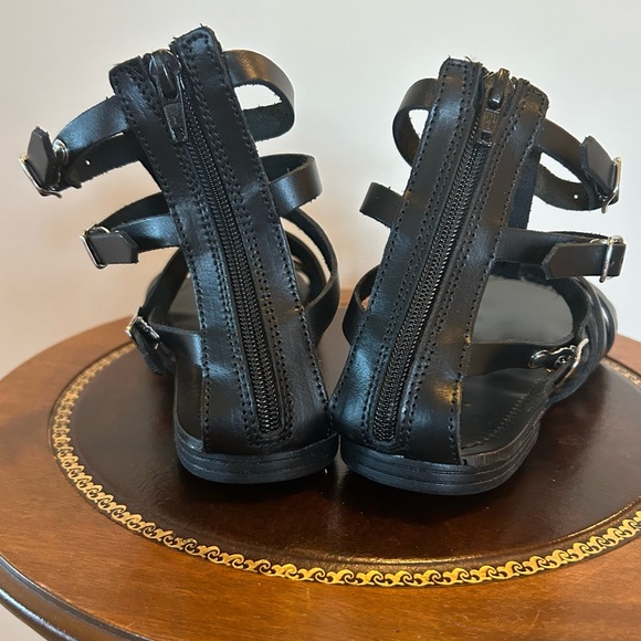Aqua Strappy Black Gladiator Leather Sandals Sz 8.5 NWOT - Picture 4 of 10